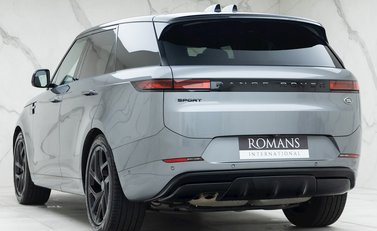 Land Rover Range Rover Sport D300 Dynamic SE 3