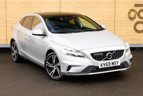 Volvo V40 T2 R-DESIGN EDITION