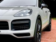 Porsche Cayenne 4.0T V8 Turbo TiptronicS 4WD Euro 6 (s/s) 5dr 58
