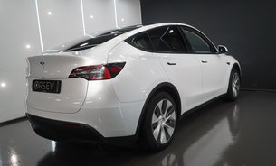 Tesla Model Y RWD One Owner GROK AI Adaptive LEDs Heated Steering Wheel and Seats VAT Q 6