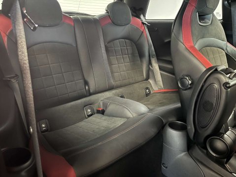 Mini Hatch 2.0 John Cooper Works 3dr 27