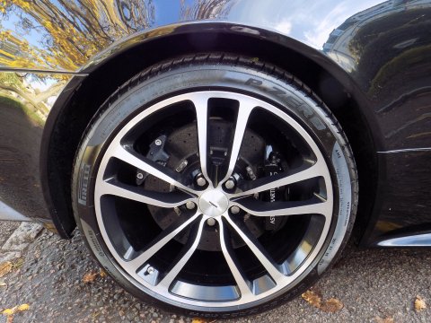 Aston Martin DBS 6.0 V12 Carbon Black Edition T-TronicII Euro 5 36