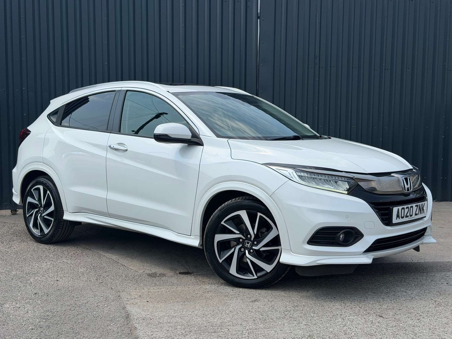 Honda HR-V listing photo