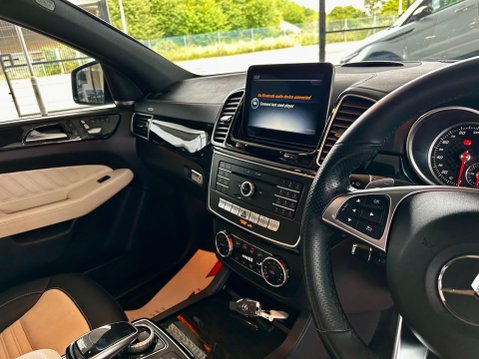 Mercedes-Benz GLE 3.0 GLE350d V6 AMG Line (Premium Plus) Coupe G-Tronic 4MATIC Euro 6 (s/s) 5 59