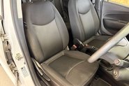 Vauxhall Viva 1.0i SE Hatchback 5dr Petrol Manual Euro 6 (a/c) (75 ps) 33