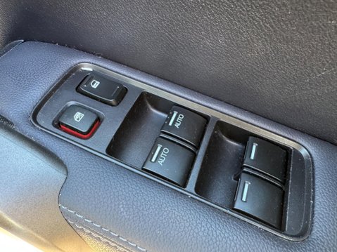 Honda CR-V 2.0 i-VTEC EX Auto 4WD Euro 5 5dr 26