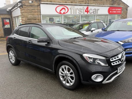 Mercedes-Benz GLA GLA 200 SE 4