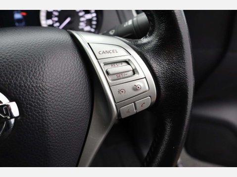 Nissan Navara 2.3 Navara Tekna dCi Auto 4WD 5dr 47