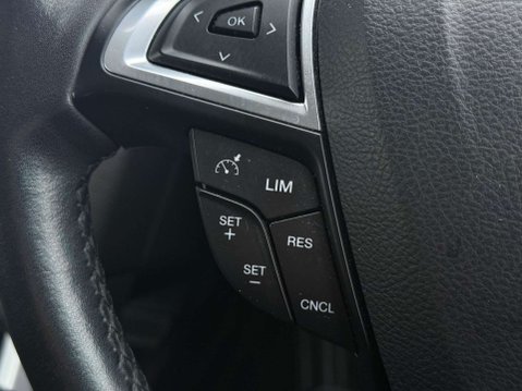 Ford Mondeo 1.5 TDCi ECOnetic Zetec Euro 6 (s/s) 5dr 71