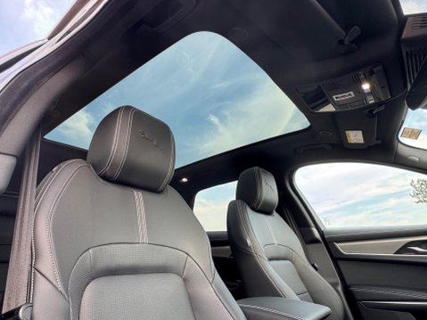 Jaguar F-Pace 2.0 P400e 19.3kWh R-Dynamic SE Black 90th Anniversary Edition Auto AWD Euro 19
