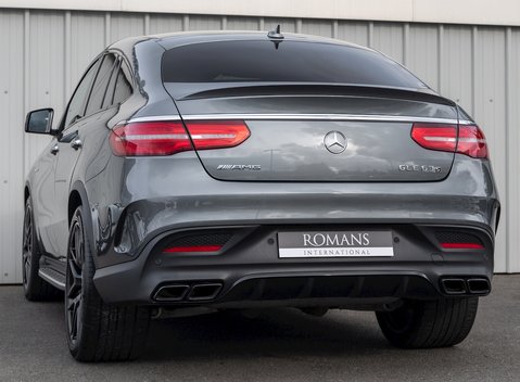 Mercedes-Benz GLE 63 S 4MATIC Night Edition 3