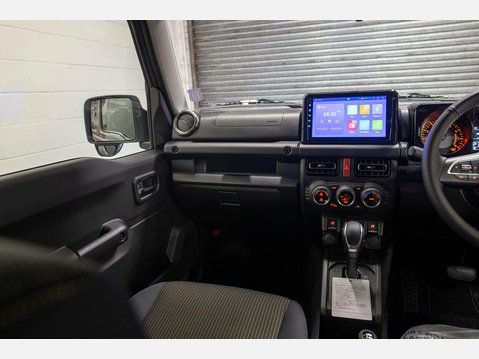 Suzuki Jimny Sierra ALLGrip SUV 1.5 Euro 6 (101 ps) 36