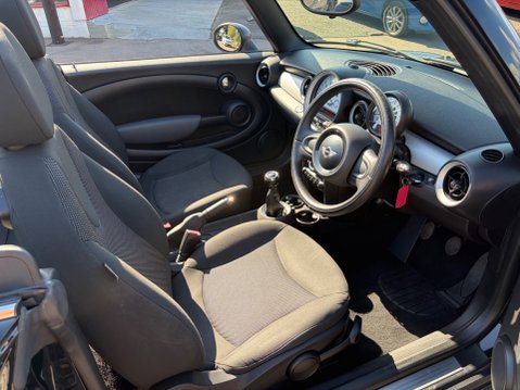 Mini Convertible 1.6 ONE 8