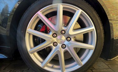 Aston Martin V8 Vantage S 8