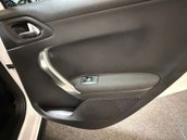 Peugeot 2008 1.2 2008 Allure Premium PureTech S/S 5dr 29