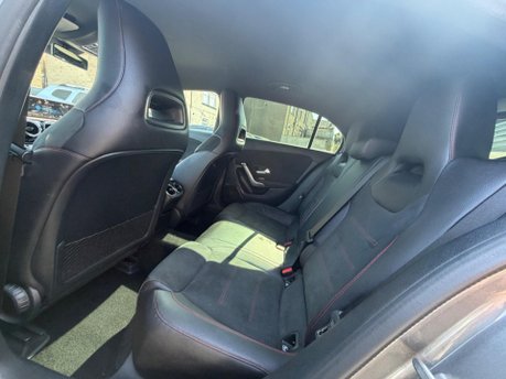 Mercedes-Benz A Class A 180 D AMG LINE EXECUTIVE 10