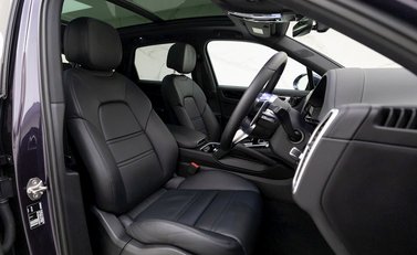 Porsche Cayenne V6 10