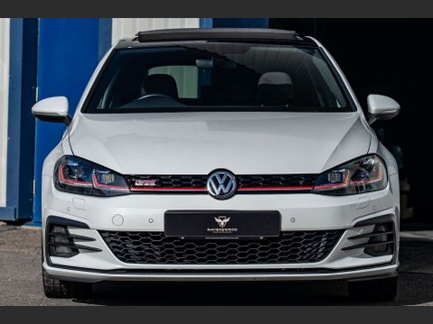 Volkswagen Golf 2.0 Golf GTi Performance TSi Semi-Auto 5dr 28