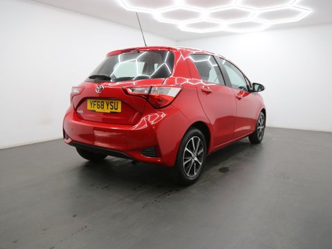 Toyota Yaris 1.5 VVT-i Icon Tech Euro 6 5dr 5