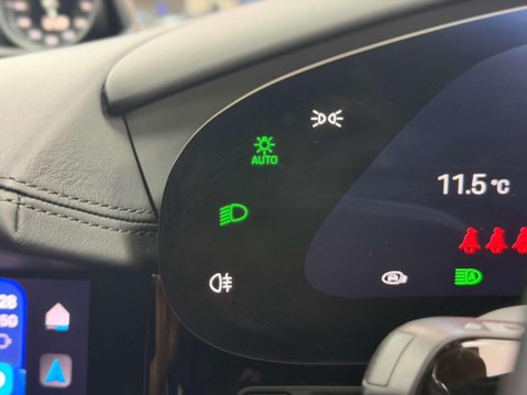 Porsche Taycan Performance Plus 93.4kWh Saloon 4dr Electric Auto RWD (476 ps) 62