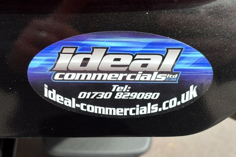 Toyota Hilux Active 4WD D-4D DCB Utility Service Body - Uprated to 3.5t 16