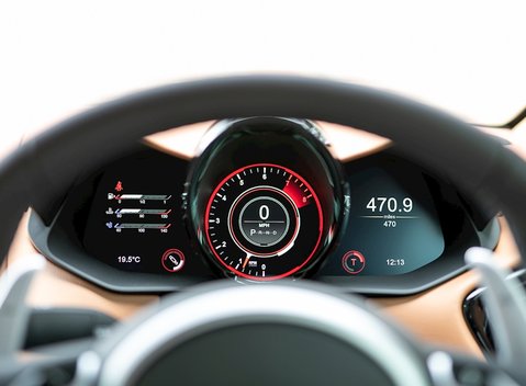 Aston Martin V8 Vantage 15