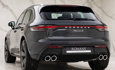 Porsche Macan S 3