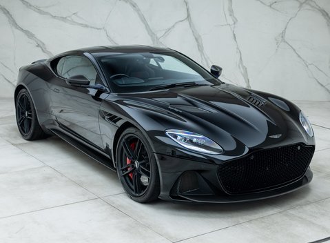 Aston Martin DBS Superleggera 8