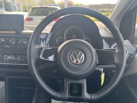 Volkswagen Up 1.0 BlueMotion Tech High up! Euro 5 (s/s) 5dr 20