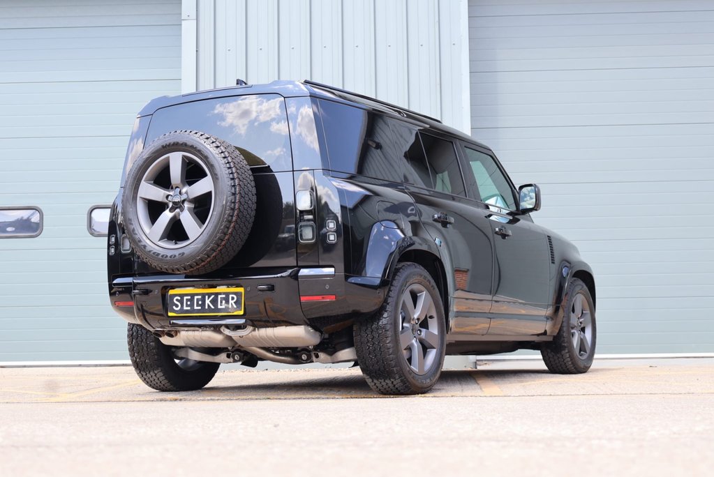 Land Rover Defender 110 2026 D350 HSE GENUINE REAR LAND ROVER SEATS FITTED X DEMO MODEL 4
