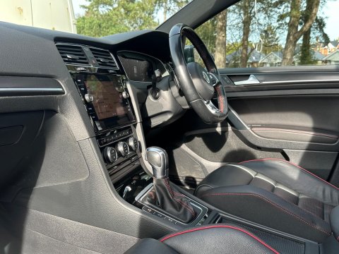 Volkswagen Golf 2.0 TSI GTI Performance DSG Euro 6 (s/s) 5dr 29