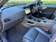 Jaguar F-Pace 2.0 D180 R-Sport Auto AWD Euro 6 (s/s) 5dr 26