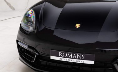 Porsche Panamera TURBO PDK 21