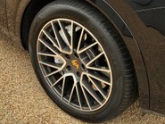 Porsche Cayenne V8 TURBO TIPTRONIC 44