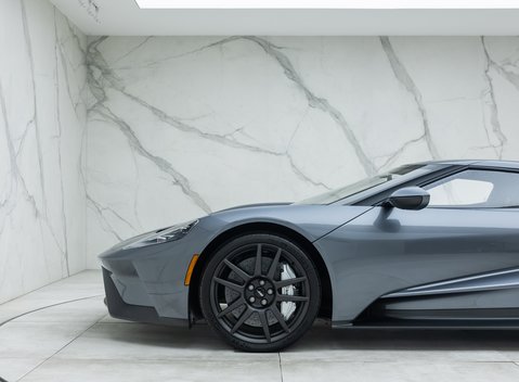 Ford GT Carbon Series 69