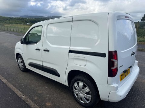 Vauxhall Combo 1.5 Combo 2300 Sportive S/S 6