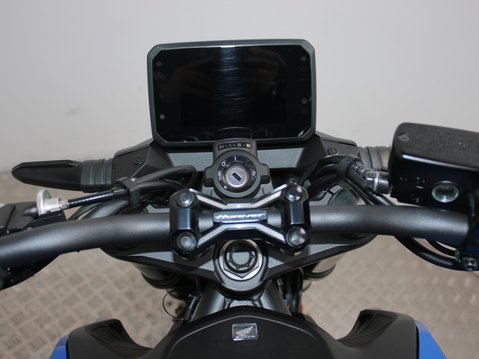 Honda CB750 Hornet CB 750 A-S 15