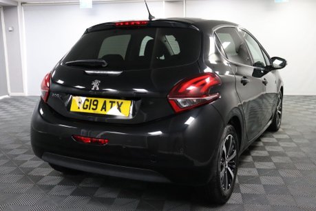 Peugeot 208 S/S TECH EDITION 11