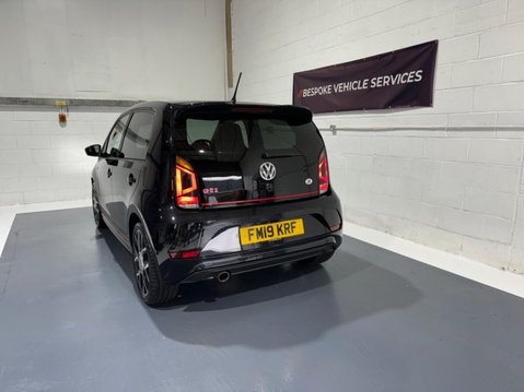 Volkswagen Up 1.0 TSI up! GTI 7