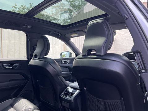 Volvo XC60 2.0 B4 MHEV R-Design SUV 5dr Diesel Hybrid Auto AW 18