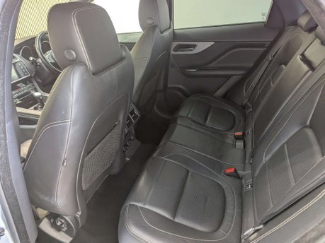 Jaguar F-Pace 2.0 F-Pace R-Sport AWD D 4WD 5dr 47