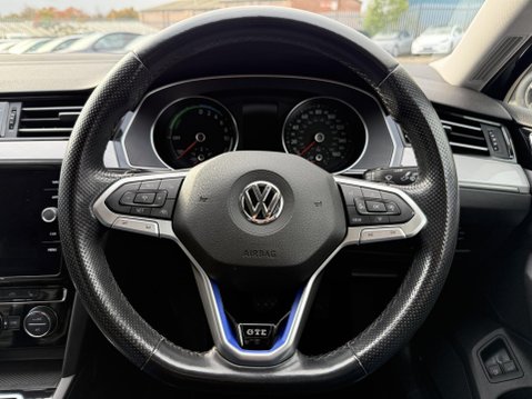 Volkswagen Passat 1.4 TSI 13kWh GTE Saloon 4dr Petrol Plug-in Hybrid DSG Euro 6 (s/s) (218 ps 32