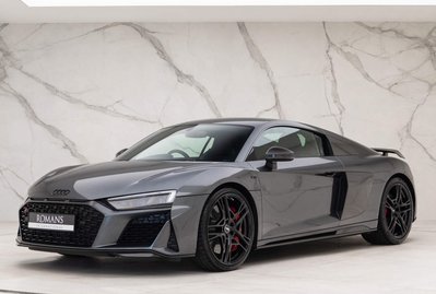 Audi R8 V10 Performance Carbon Black