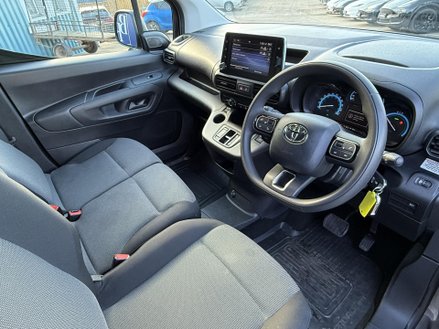 Toyota Proace City 50kWh Icon Short Panel Van 5dr Electric Auto SWB (7kW OBC) (136 ps)