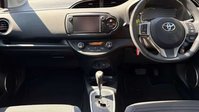 Toyota Yaris 1.33 Dual VVT-i Excel Hatchback 5dr Petrol Multidrive S Euro 5 Euro 5 (99 p 7