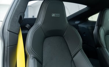 Porsche 911 Dakar 13