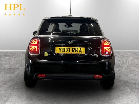 Mini Hatch Cooper SE 32.6kWh Level 2 Hatchback 3dr Electric Auto (184 ps) Start Stop 6