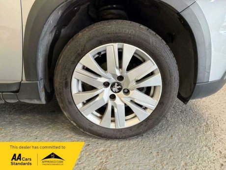 Peugeot 2008 1.2 PureTech Allure Premium Euro 6 (s/s) 5dr 6