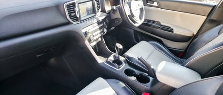 Kia Sportage CRDI GT-LINE ISG SAT NAV. 1 FORMER KEEPER,LAST OWNER 5 YEARS. 1