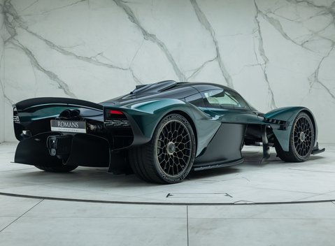 Aston Martin Valkyrie 6